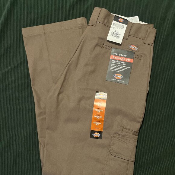 FLEX Regular Fit Cargo Pants - Picture 4 of 6